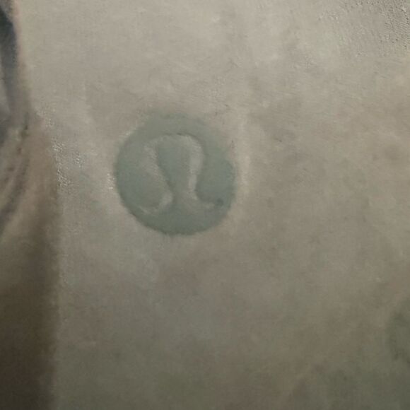 Lululemon Time to Restore - Picture 4 of 4